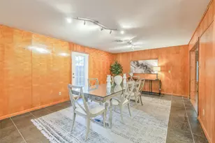 2205 Lazybrook Dr, Houston, TX 77008 - Photo 17