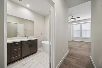 5914 Haring Lane, Houston, TX 77091 - Photo 9