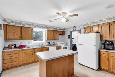28625 Cedar Court, Huntsville, TX 77340 - Photo 3