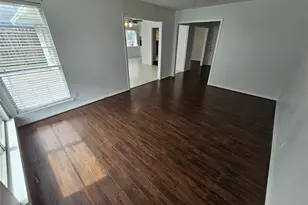 5526 Whispering Creek Way, Houston, TX 77017 - Photo 11