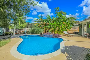 1111 Woodhill Rd, Houston, TX 77008 - Photo 23