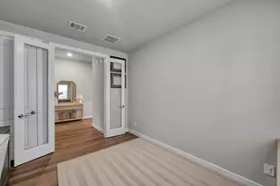 1123 Five T Ln, Tomball, TX 77375 - Photo 9
