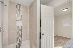 1051 W Little York Rd, Houston, TX 77091 - Photo 39