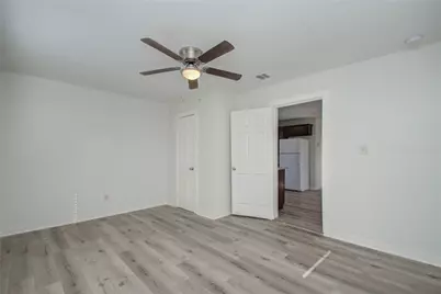 1051 W Little York Road, Houston, TX 77091 - Photo 35