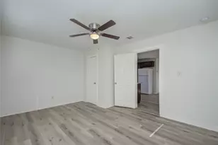 1051 W Little York Rd, Houston, TX 77091 - Photo 35