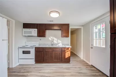 1051 W Little York Road, Houston, TX 77091 - Photo 11