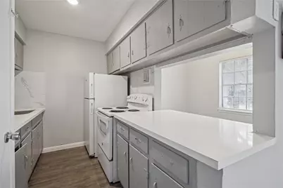 1716 Crownover Road #8, Houston, TX 77080 - Photo 5
