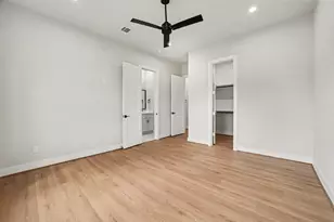 121 Shady Lake Dr, Houston, TX 77336 - Photo 11
