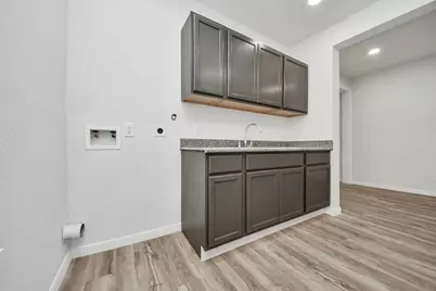 7021 Canal Street #A, Houston, TX 77011 - Photo 13