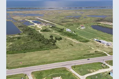 2169 Highway 87, Crystal Beach, TX 77650 - Photo 19