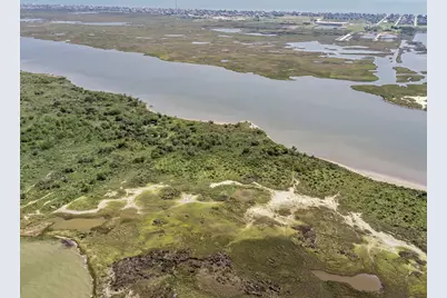 2169 Highway 87, Crystal Beach, TX 77650 - Photo 13