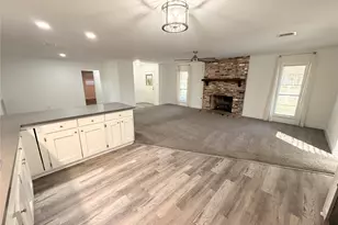 2103 Taylor St, Waller, TX 77484 - Photo 19