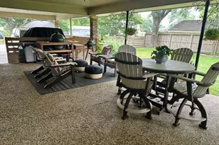 2103 Taylor St, Waller, TX 77484 - Photo 5