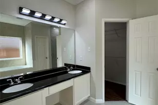 5015 Cottonglen Ct, Houston, TX 77041 - Photo 11