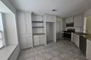 3206 Pebble Lake Dr, Sugar Land, TX 77479 - Photo 11