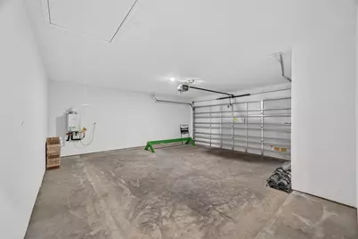 2111 Spring Hollow Drive, Baytown, TX 77521 - Photo 37