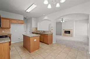 4909 Summer Ridge Dr, Conroe, TX 77303 - Photo 21