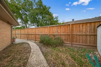 5310 Spellman Road, Houston, TX 77096 - Photo 37