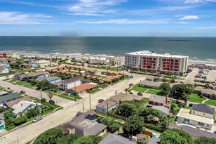 4316 Caduceus Pl, Galveston, TX 77550 - Photo 29