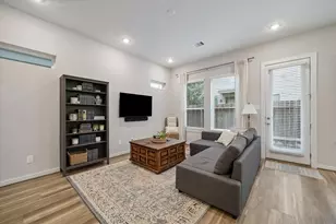 606 Thornton Rd, Houston, TX 77018 - Photo 3