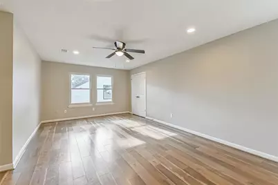 5115 Green Springs Drive, Houston, TX 77066 - Photo 23