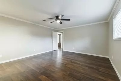 5115 Green Springs Drive, Houston, TX 77066 - Photo 15