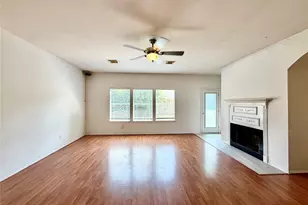2305 Ames St, Pearland, TX 77584 - Photo 5