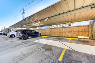 10202 Forum Park Dr, Houston, TX 77036 - Photo 25