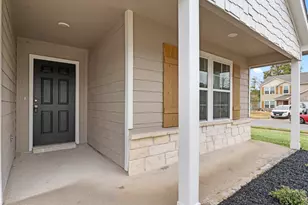 102 Avalon Dr, Huntsville, TX 77320 - Photo 3