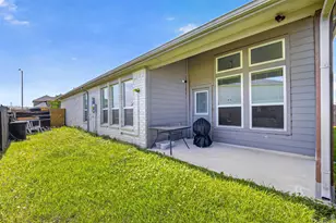 8710 Ruddy Duck Ct, Baytown, TX 77521 - Photo 37