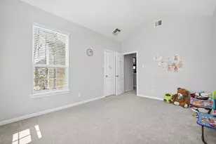 8710 Ruddy Duck Ct, Baytown, TX 77521 - Photo 3