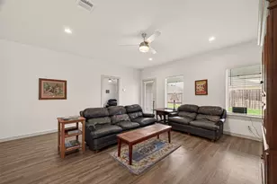 1119 Kinder Sky Ln, Rosharon, TX 77583 - Photo 5