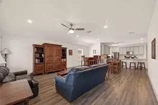 1119 Kinder Sky Ln, Rosharon, TX 77583 - Photo 7