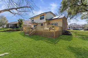 228 April Waters Dr W, Conroe, TX 77356 - Photo 33