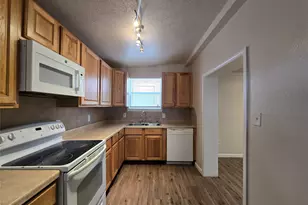 5712 Maco St, Galveston, TX 77551 - Photo 11