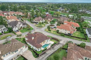 9503 Martha Springs Dr, Houston, TX 77070 - Photo 47