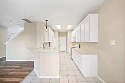 30 Blue Creek Place, The Woodlands, TX 77382 - Photo 9