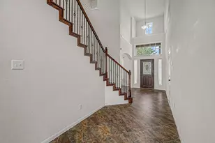 4022 Cypress Point Dr, Mont Belvieu, TX 77523 - Photo 3