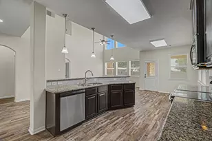 4022 Cypress Point Dr, Mont Belvieu, TX 77523 - Photo 15
