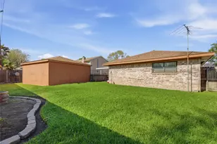 10826 Sagecanyon Dr, Houston, TX 77089 - Photo 15