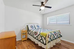 10826 Sagecanyon Dr, Houston, TX 77089 - Photo 7