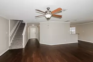 6407 Crim Ct, Houston, TX 77049 - Photo 5