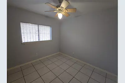 13806 Long Glen Drive, Houston, TX 77039 - Photo 15