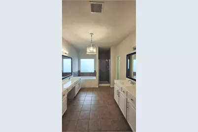 10623 Wallingford Place, Houston, TX 77042 - Photo 37