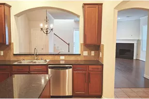10623 Wallingford Pl, Houston, TX 77042 - Photo 15