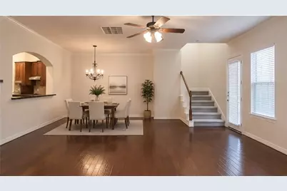 10623 Wallingford Place, Houston, TX 77042 - Photo 9