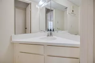 3100 Jeanetta St, Houston, TX 77063 - Photo 15