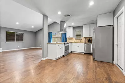 23135 Birnam Wood Boulevard, Spring, TX 77373 - Photo 5