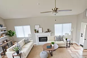 1015 Green Meadow St, Beaumont, TX 77706 - Photo 3