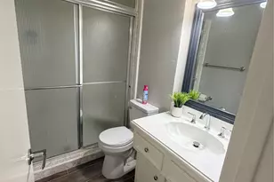 7846 Bankside Dr Dr, Houston, TX 77071 - Photo 17
